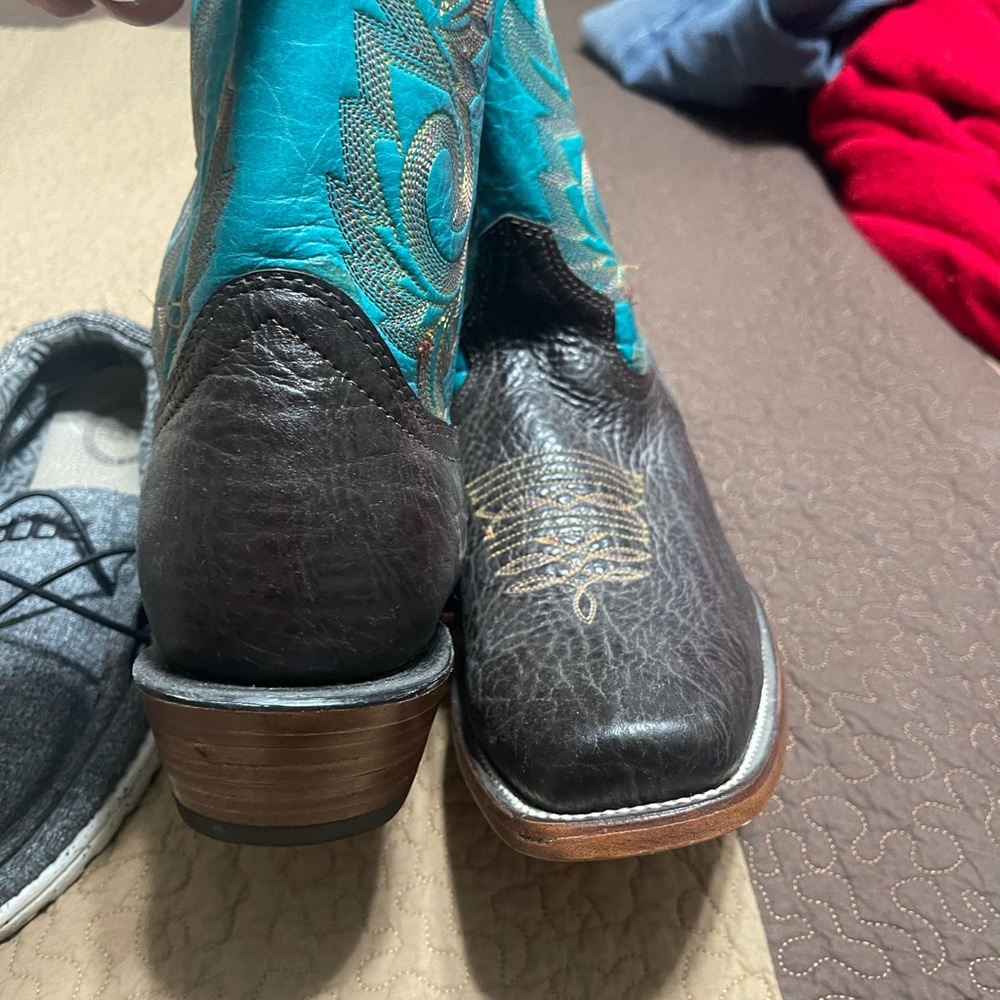 Mens boots - Picture 2 of 3